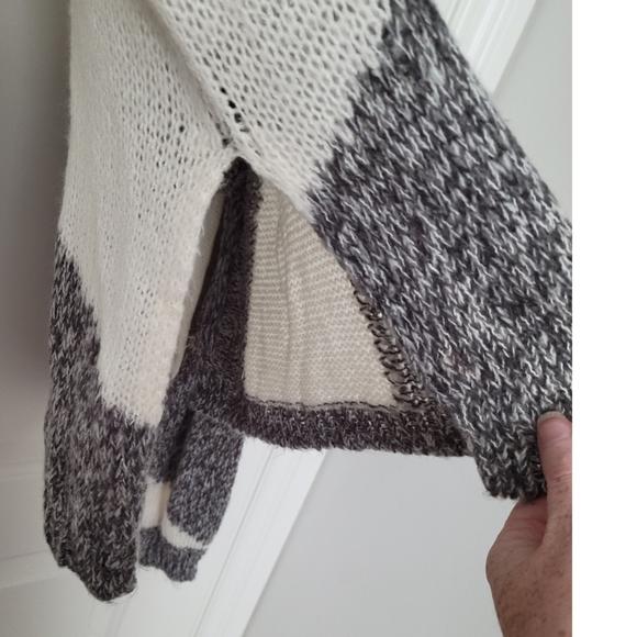 BP Crop Sweater - Picture 3 of 4